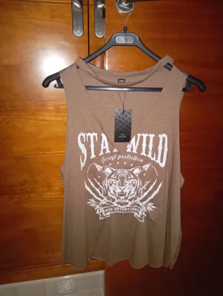 Camiseta sin mangas marrón Stay Wild