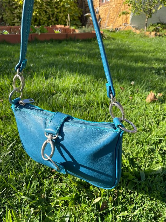 Bolso de piel azul Estilo: Criss