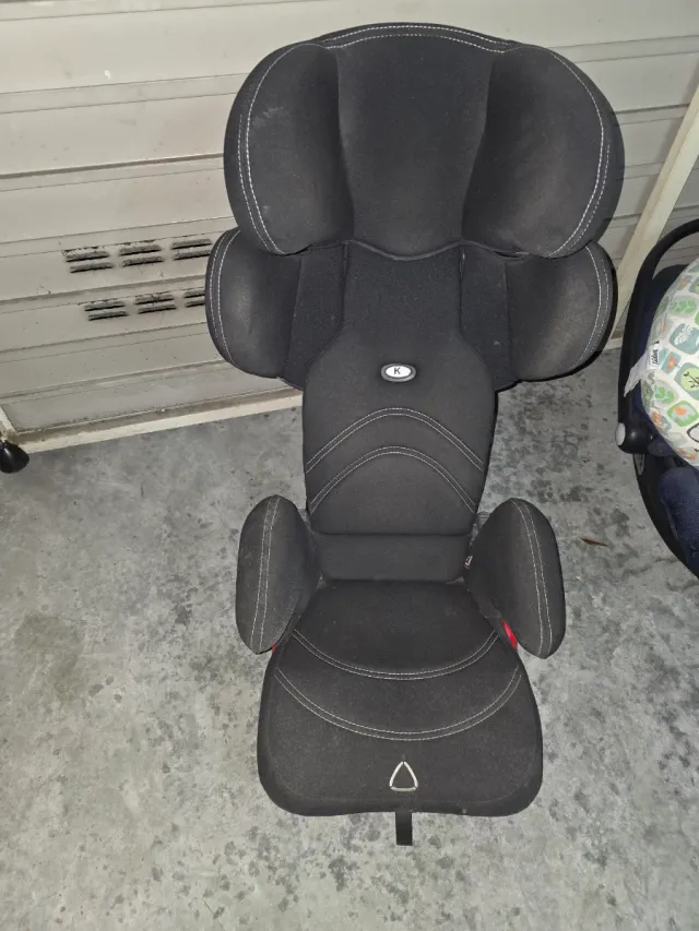 Silla coche infantil negra