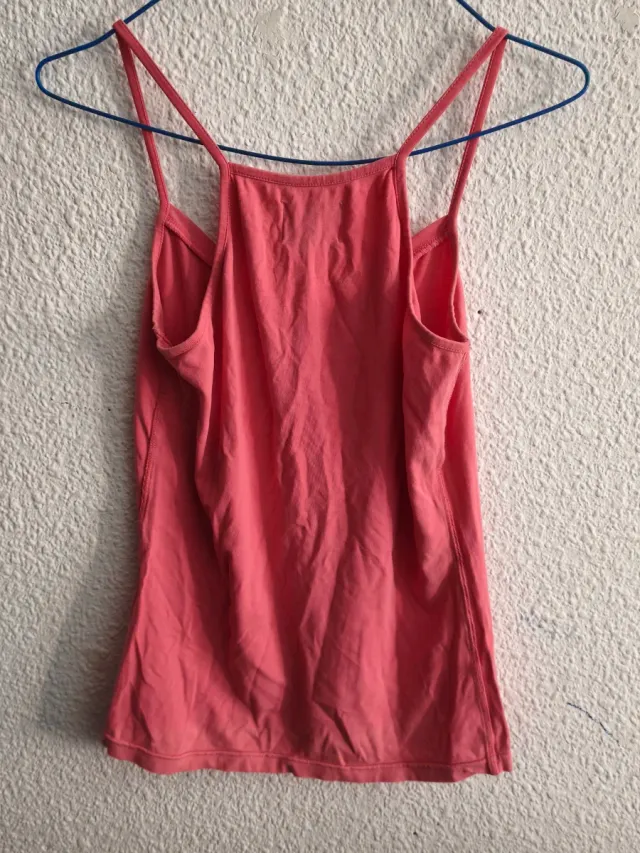 Camiseta BSK rosa con botones