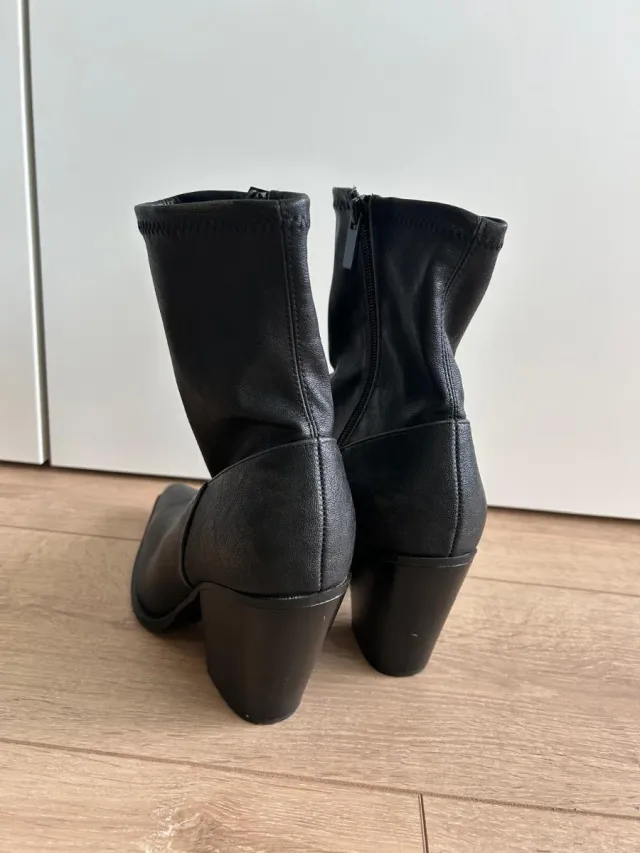 Botines Stradivarius negros/grises