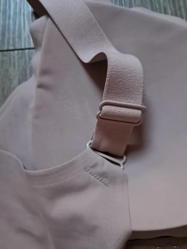 Sujetador sin costuras beige