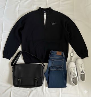 Sudadera Reebok negra con cremallera