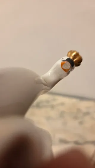 Figura Cisne Porcelana Corona Dorada