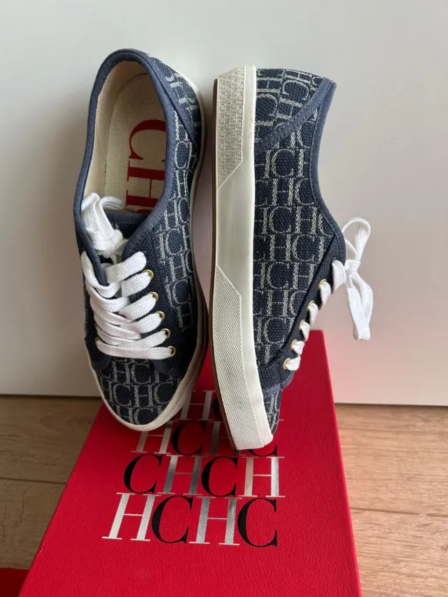 Zapatillas CH vaqueras monograma