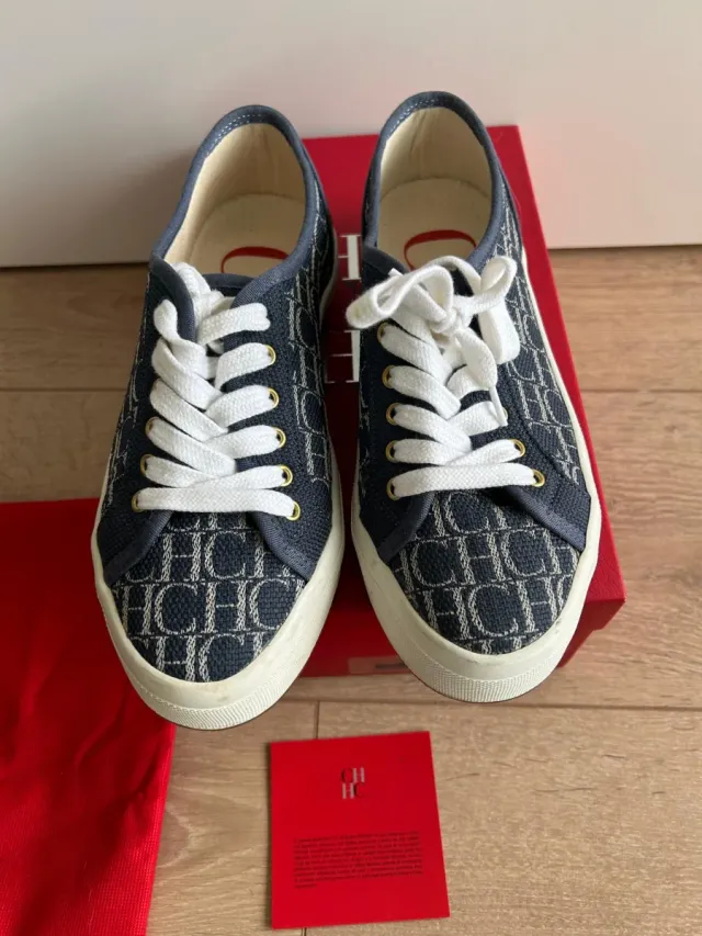 Zapatillas CH vaqueras monograma