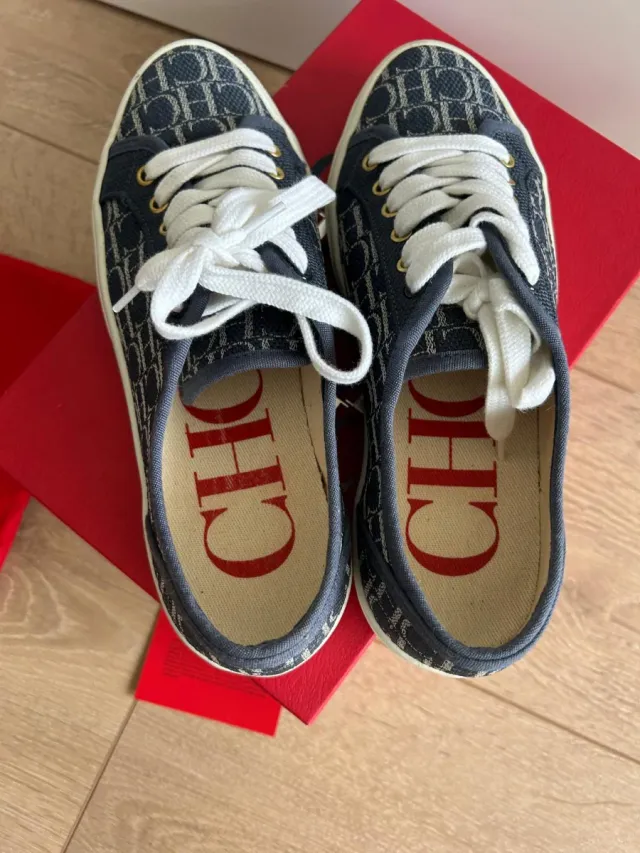 Zapatillas CH vaqueras monograma