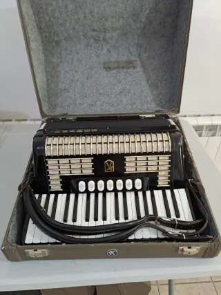 Acordeón Hohner Verdi II