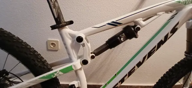 Bicicleta de Montaña Stevens Blanca