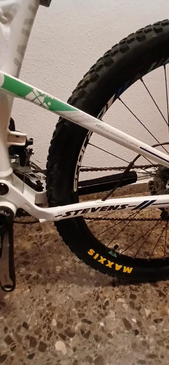 Bicicleta de Montaña Stevens Blanca