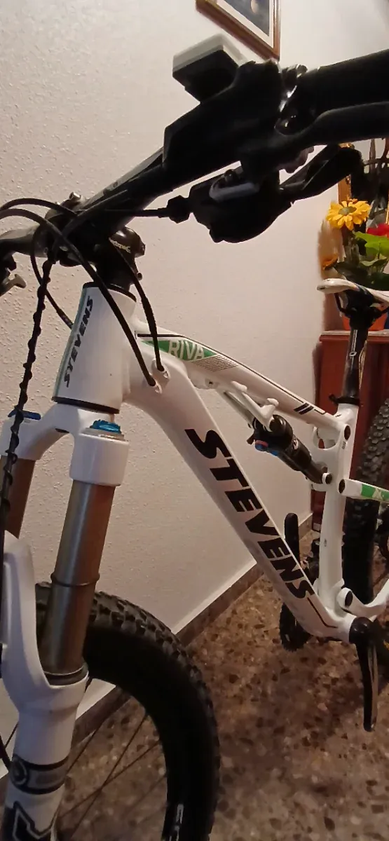 Bicicleta de Montaña Stevens Blanca