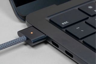 MacBook Air 13”M2 Azul Medianoche. Perfecto estado