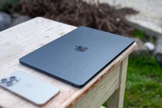 MacBook Air 13”M2 Azul Medianoche. Perfecto estado