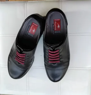 Zapatos negros mujer. Fluchos