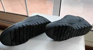 Zapatos negros mujer. Fluchos