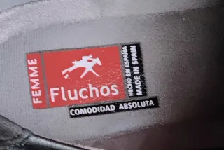 Zapatos negros mujer. Fluchos