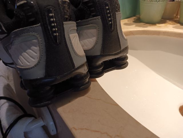 Nike Shox Negro/Gris