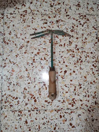 Azada horquilla de jardinería