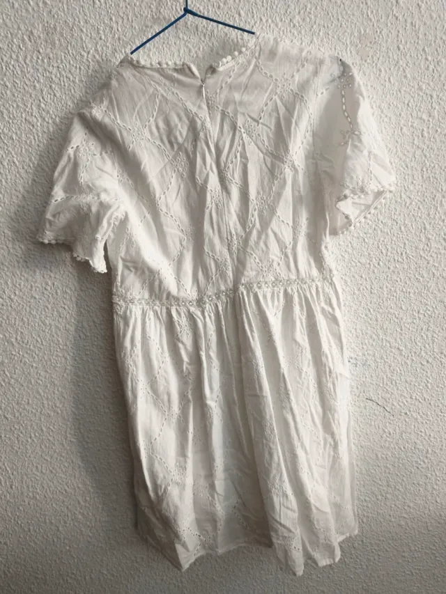 Vestido blanco bordado