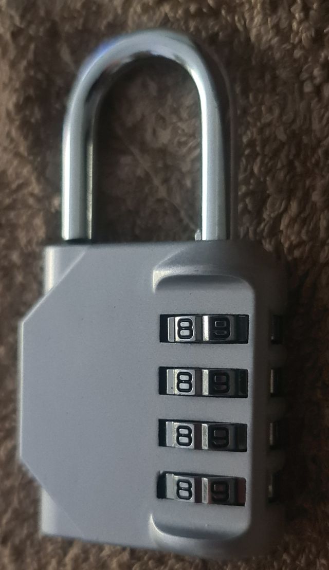 Candado 4 dígitos 10.000 combinaciones