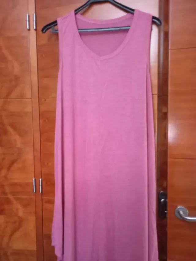 Vestido rosa sin mangas
