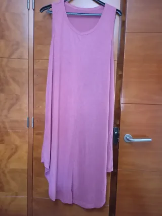 Vestido rosa sin mangas
