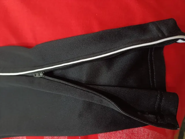 Pantalones chándal Adidas negros