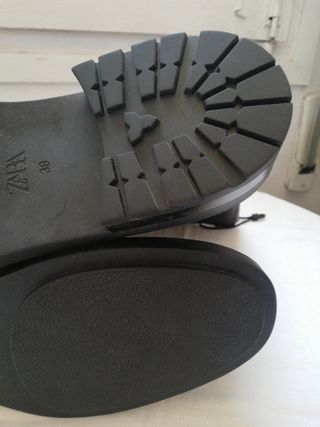 Botas ZARA Negras Talla 39 Nuevas