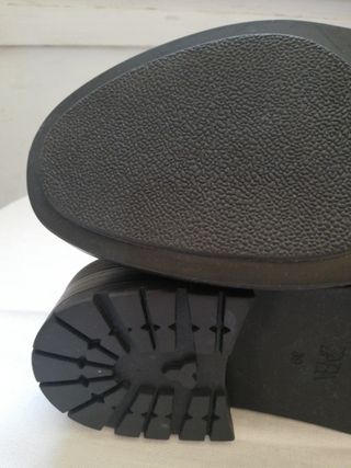 Botas ZARA Negras Talla 39 Nuevas