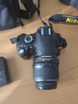 Cámara Nikon Negra D60 + Bolso y Cargador
