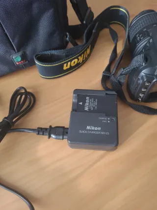 Cámara Nikon Negra D60 + Bolso y Cargador