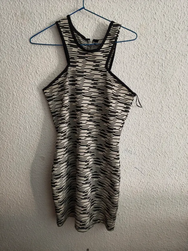 Vestido estampado blanco y negro