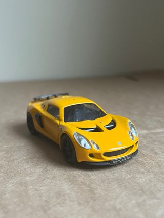 Lotus Elise Gialla