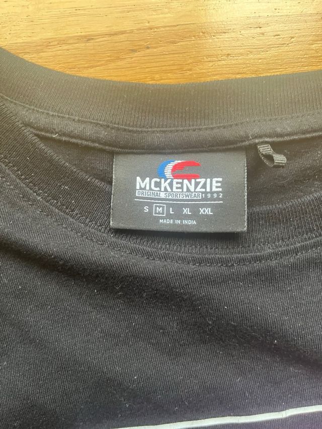 Camiseta McKenzie Negra Talla M