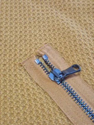 Jersey Benetton niño color mostaza