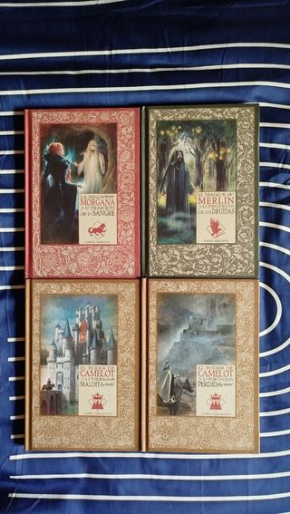 4 libros de Mitos del Rey Arturo.