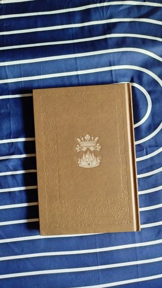 4 libros de Mitos del Rey Arturo.