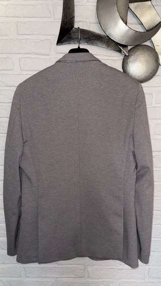 Americana gris talla 48
