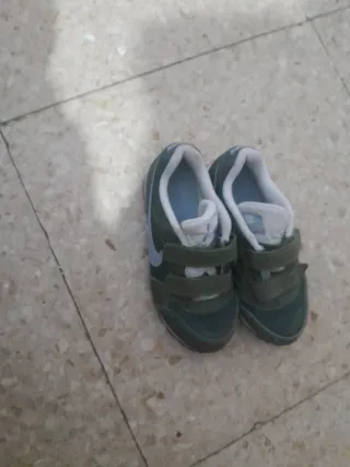Zapatillas Nike Velcro Niños T.29.5