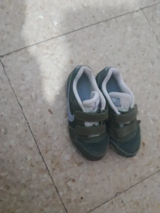 Zapatillas Nike Velcro Niños T.29.5