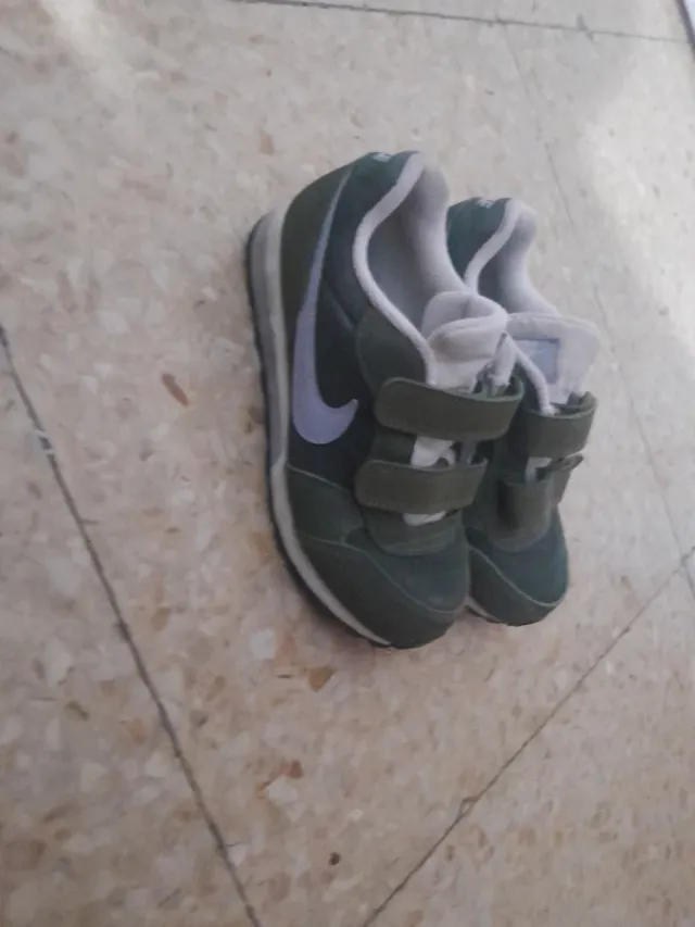 Zapatillas Nike Velcro Niños T.29.5