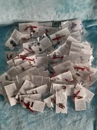 Lote 78 p. de pendientes artesanales de esmalte