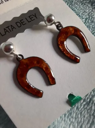 Lote 78 p. de pendientes artesanales de esmalte