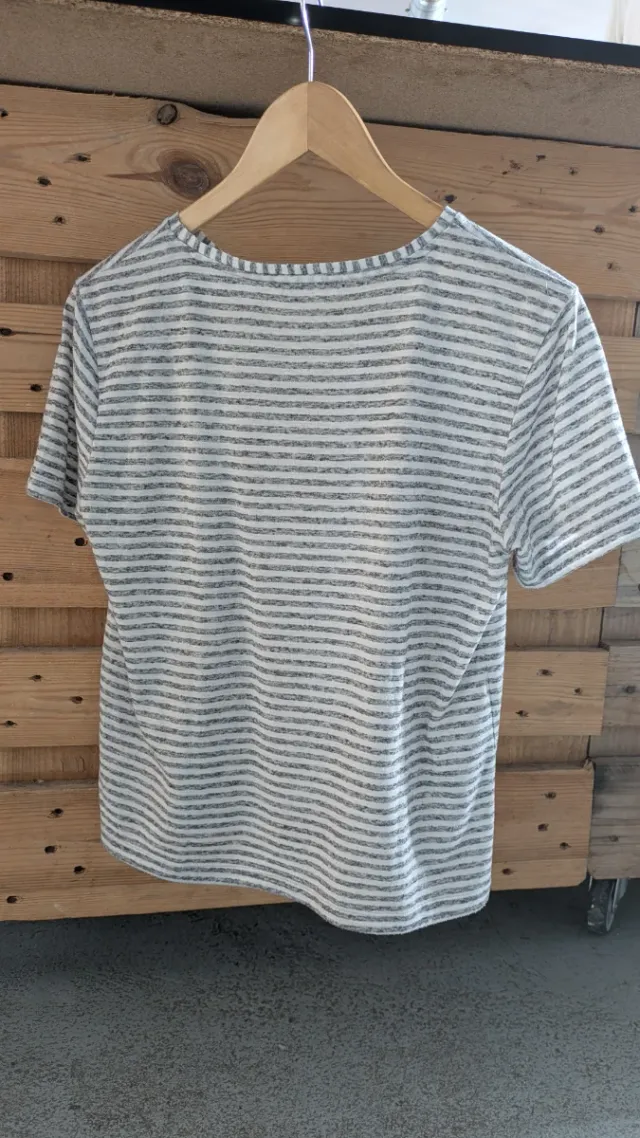 Camiseta de rayas Pieces gris y blanco A