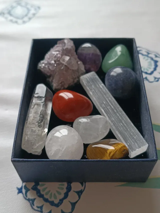 Caja regalo piedras y minerales energéticos