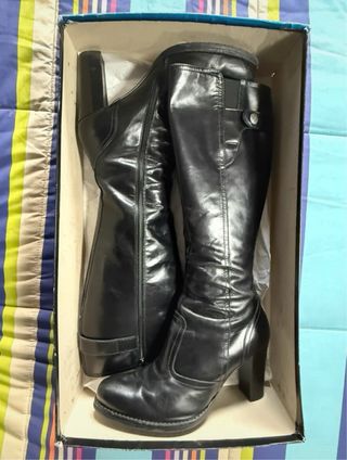 Stivali NERO GIARDINI. Colore nero.