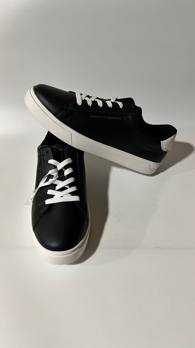 Tommy Hilfiger Essential Court Black - Size 42