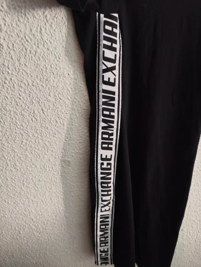 Vestido negro con detalles laterales armani