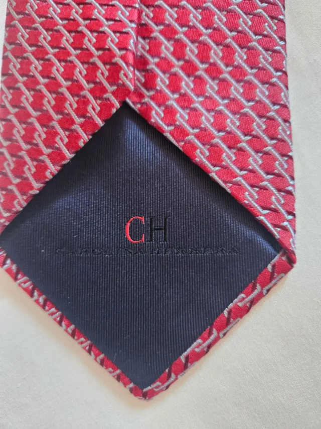 Corbata Carolina Herrera Roja