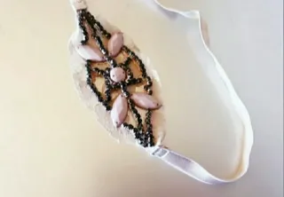 Diadema / tocado de pedrería